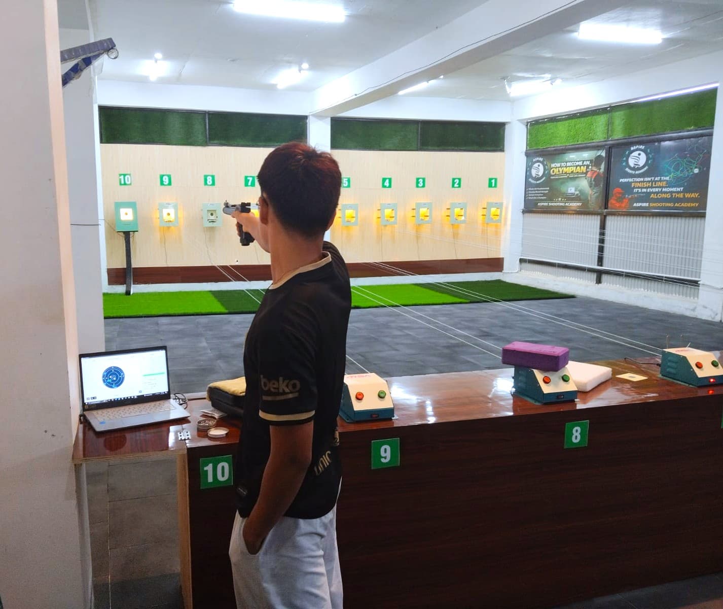25m pistol shooting at Aspire Sports Academy